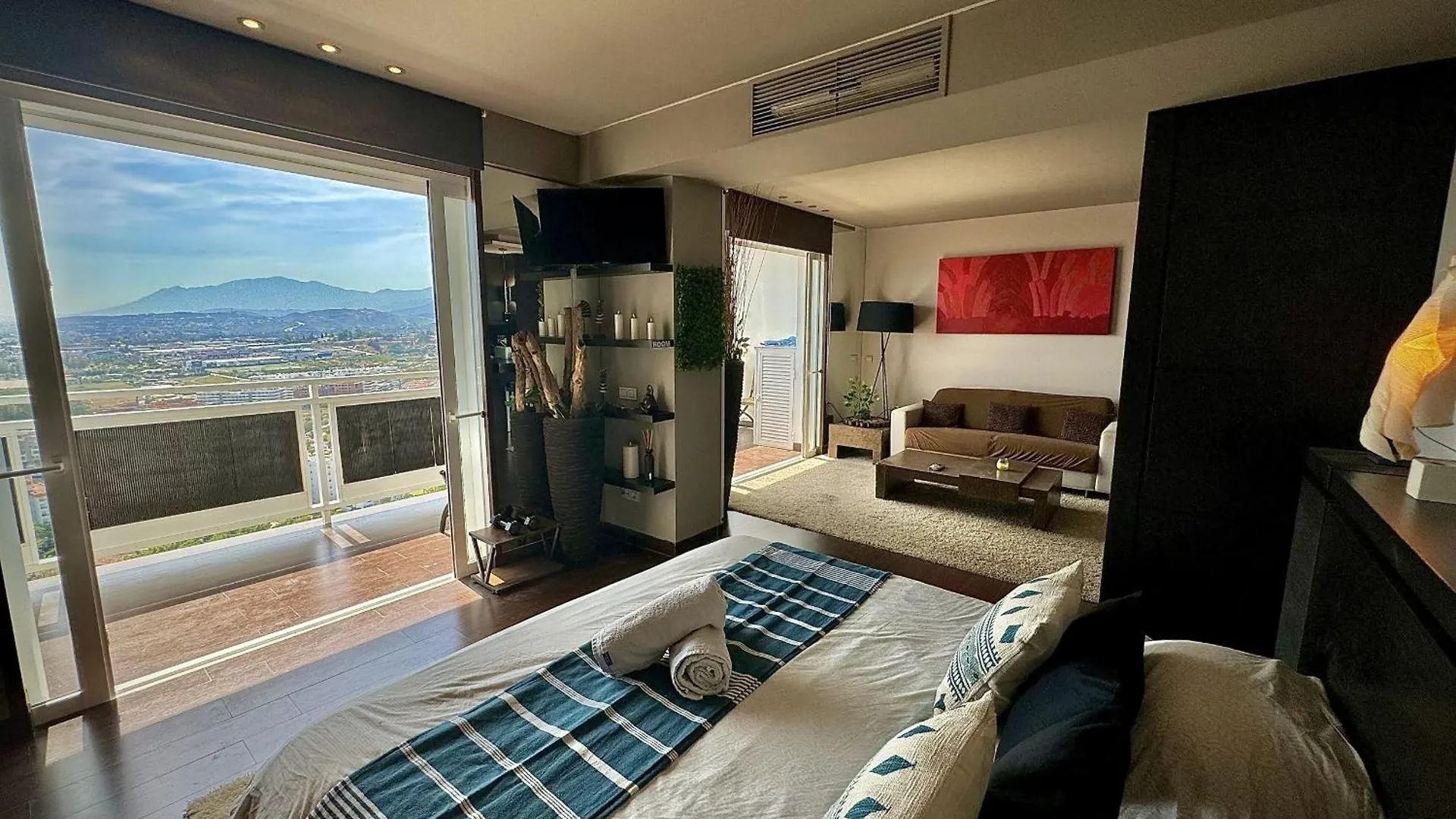 Marbella Tower Nueva Andalucia By Homing Villa
