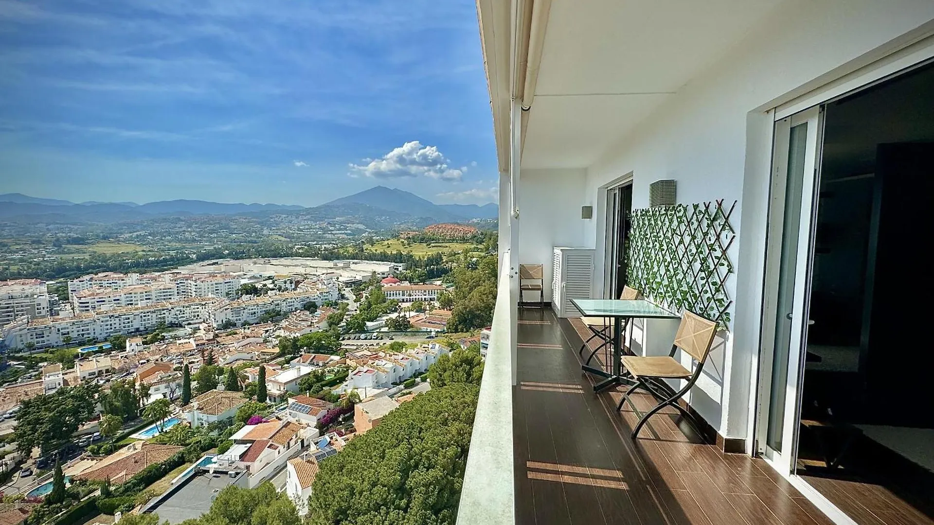 Marbella Tower Nueva Andalucia By Homing Villa 0*,  Spain
